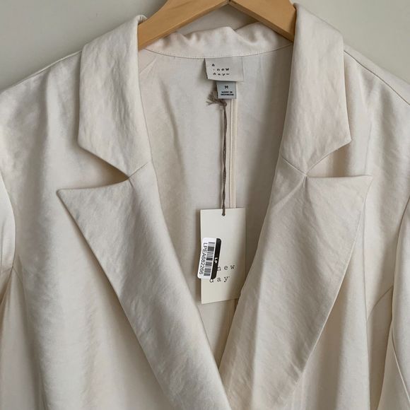 A New Day Women's Essential Blazer Cream White Medium - Picture 7 of 13